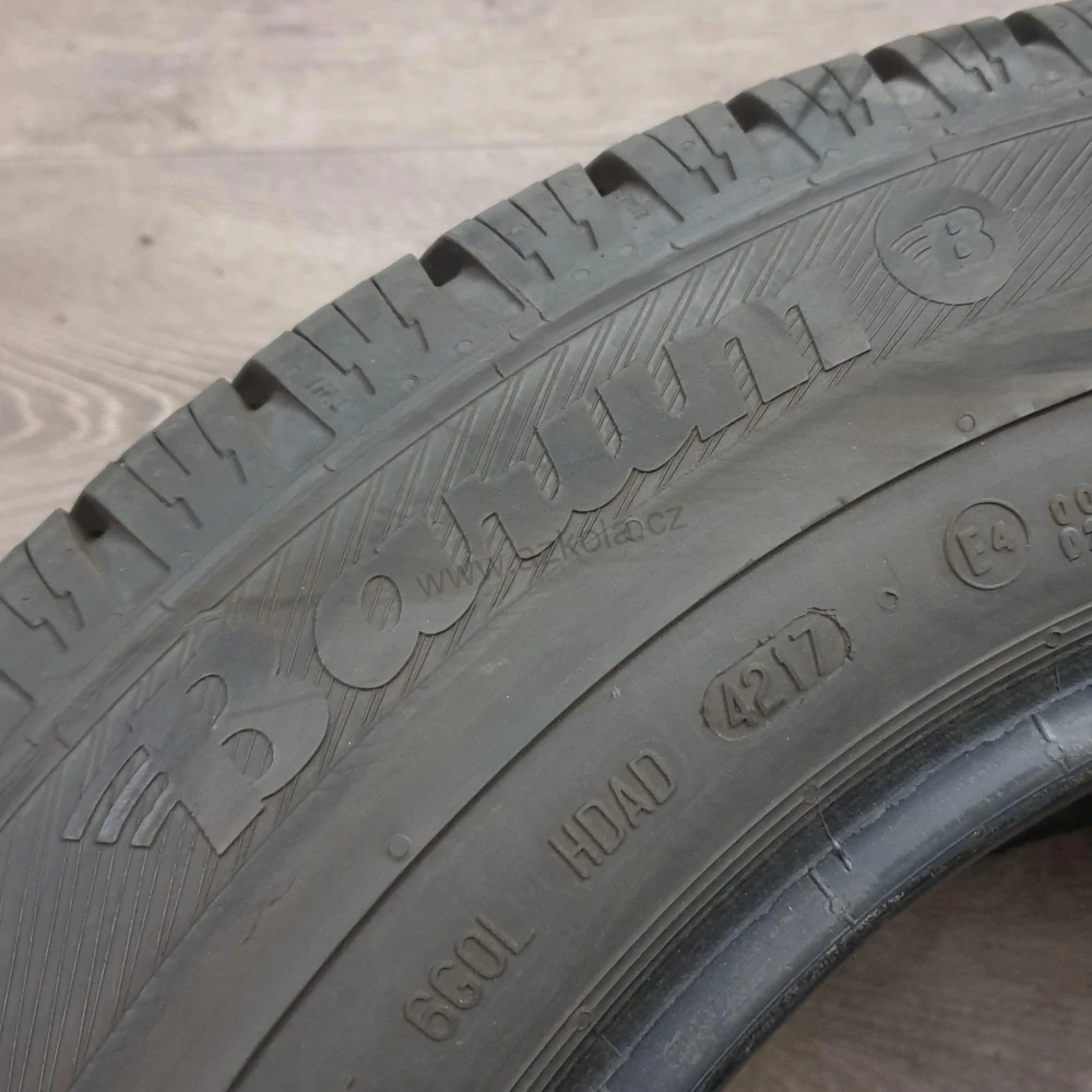 Zimní pneumatiky 215/65 R16C Barum č. AP812