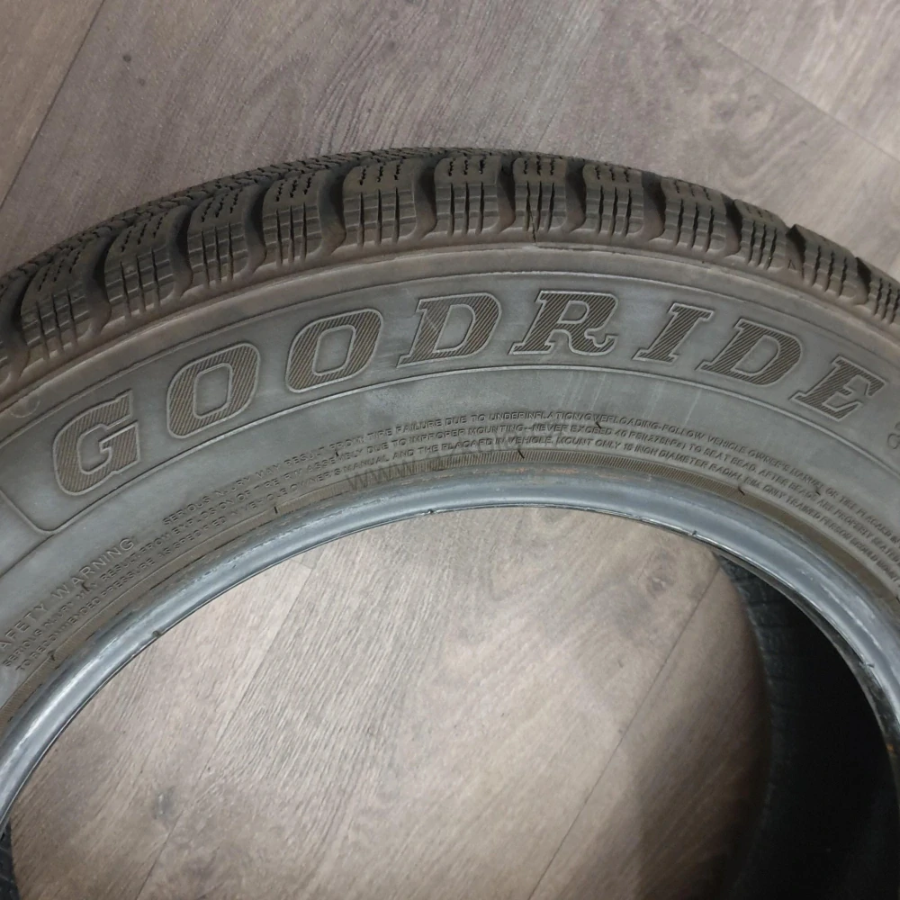 Zimní pneumatiky 195/65 R15 Goodride č. AP847