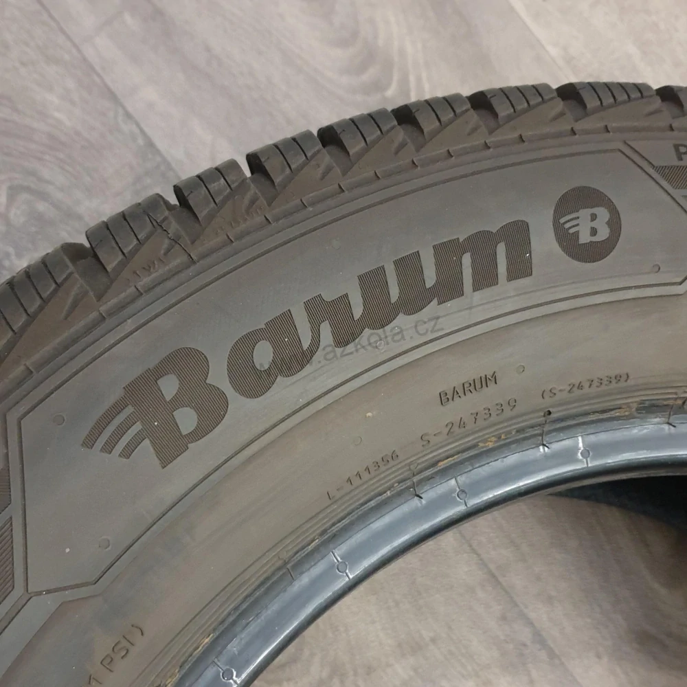 Zimní pneumatiky 215/60 R16 Barum č. AP851