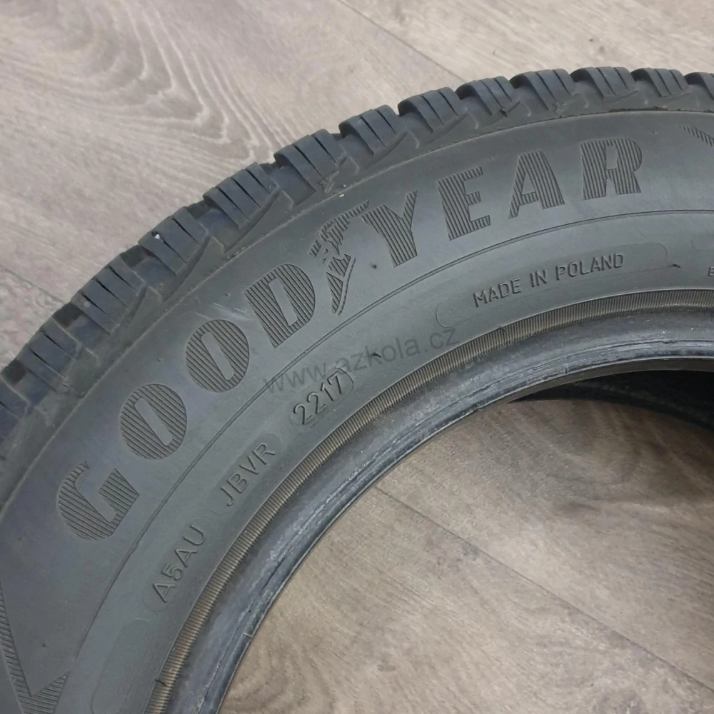 Zimní pneumatiky 165/70 R14 GoodYear č. AP874