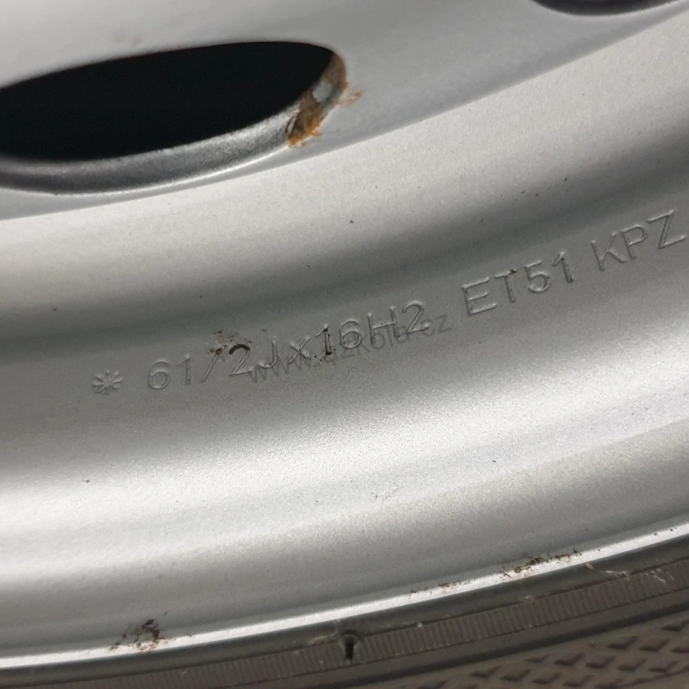 Zimní kola Volkswagen T5, T6 215/65 R16C č.AK169