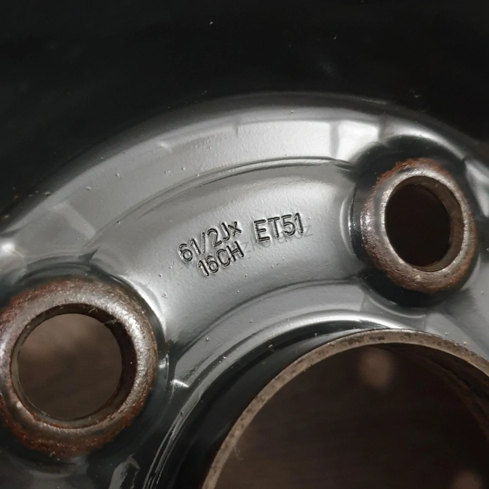 Zimní kola Hyundai i30, Kia Ceed 205/55 R16 č. AK185