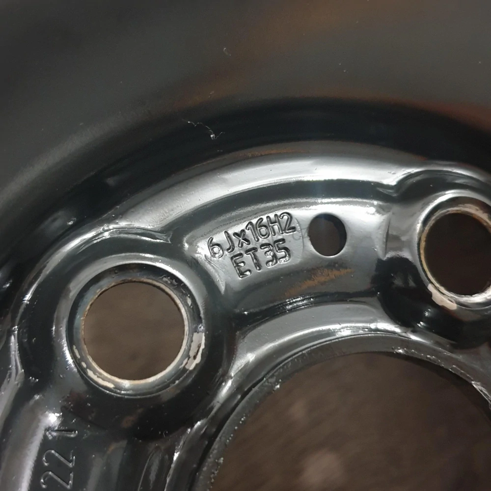 Kola Škoda, VW, Seat, Audi 195/60 R16 č. AK187