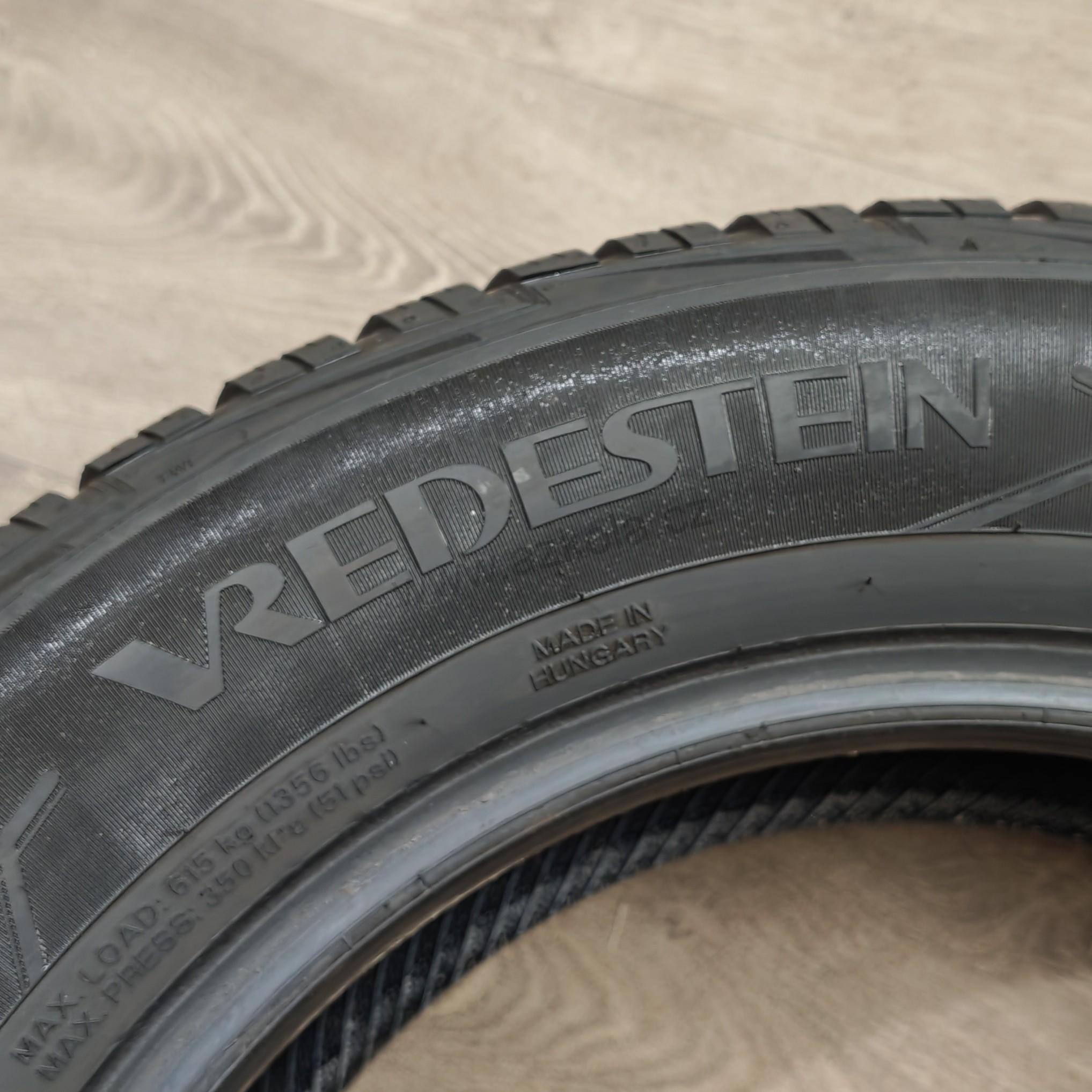 Zimní pneumatiky 195/65 R15 Vredestein č. AP933