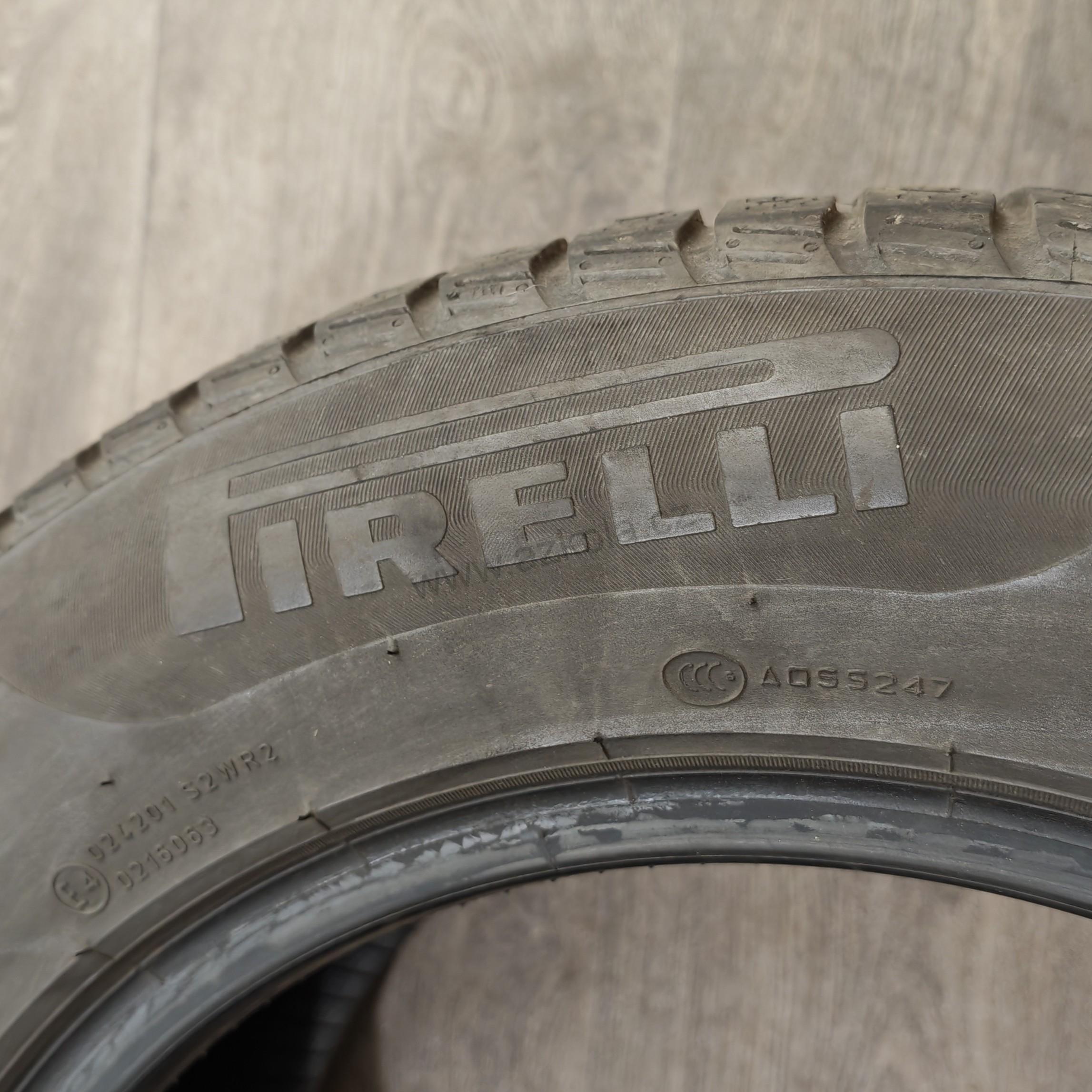 Zimní pneumatiky 215/60 R16 Pirelli č. AP960