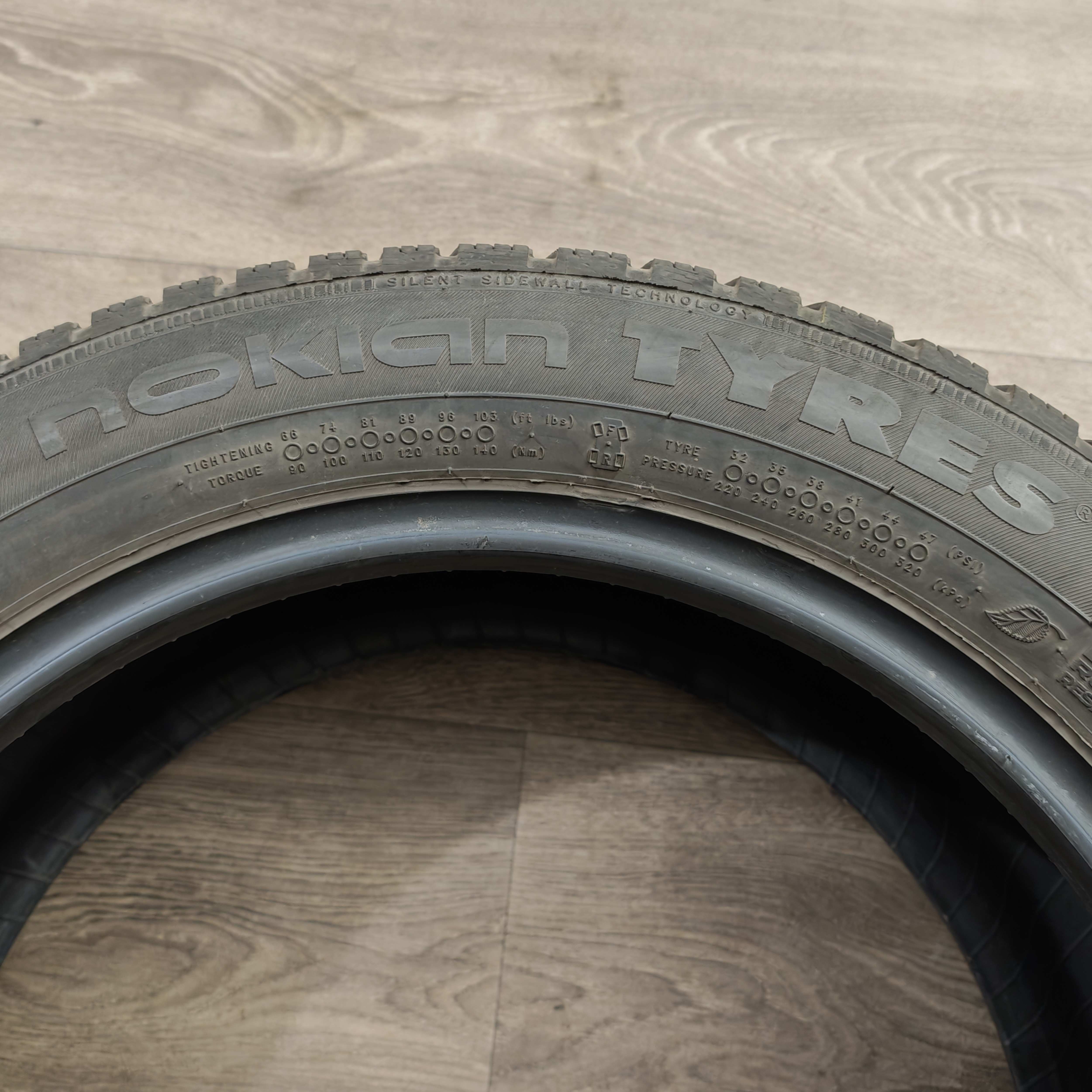 Zimní pneumatiky 205/55 R16 Nokian č. AP974