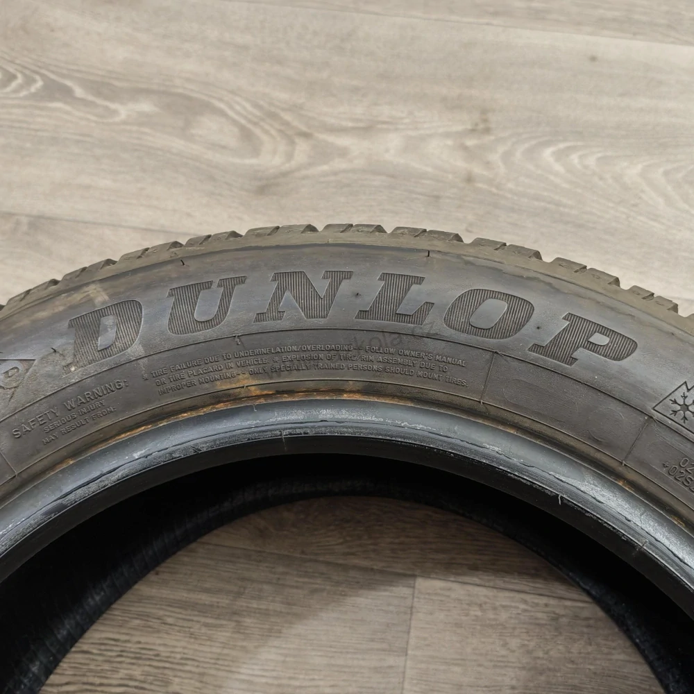 Zimní pneumatiky 185/60 R15 Dunlop č. AP984