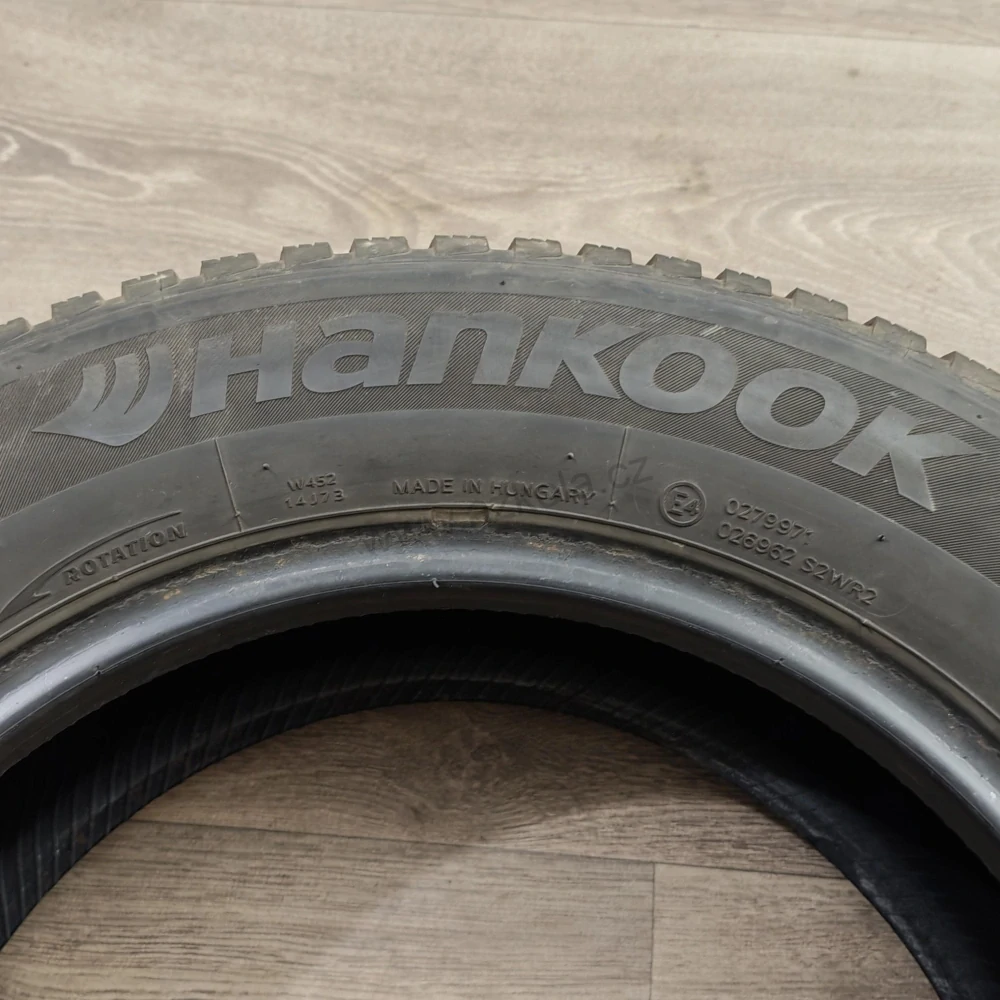 Zimní pneumatiky 195/65 R15 Hankook č. AP987