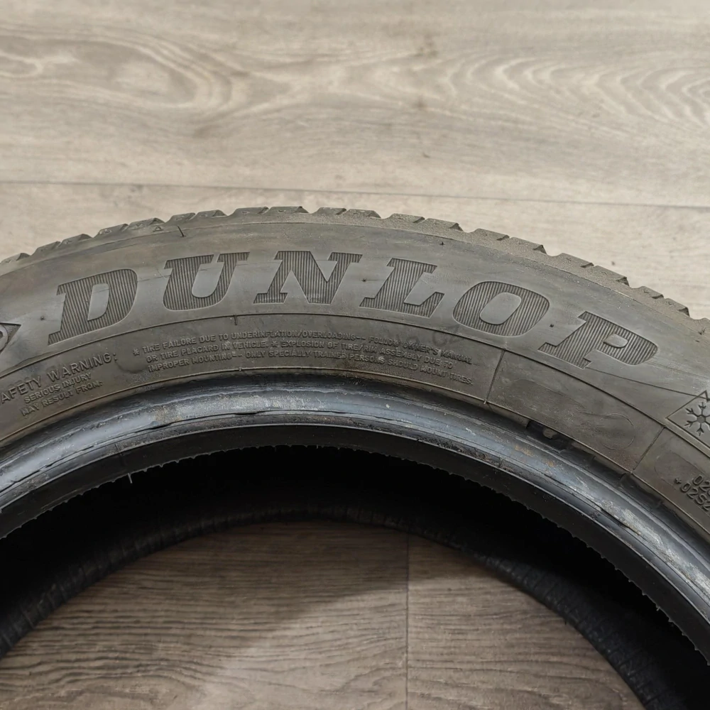 Zimní pneumatiky 185/60 R15 Dunlop č. AP993