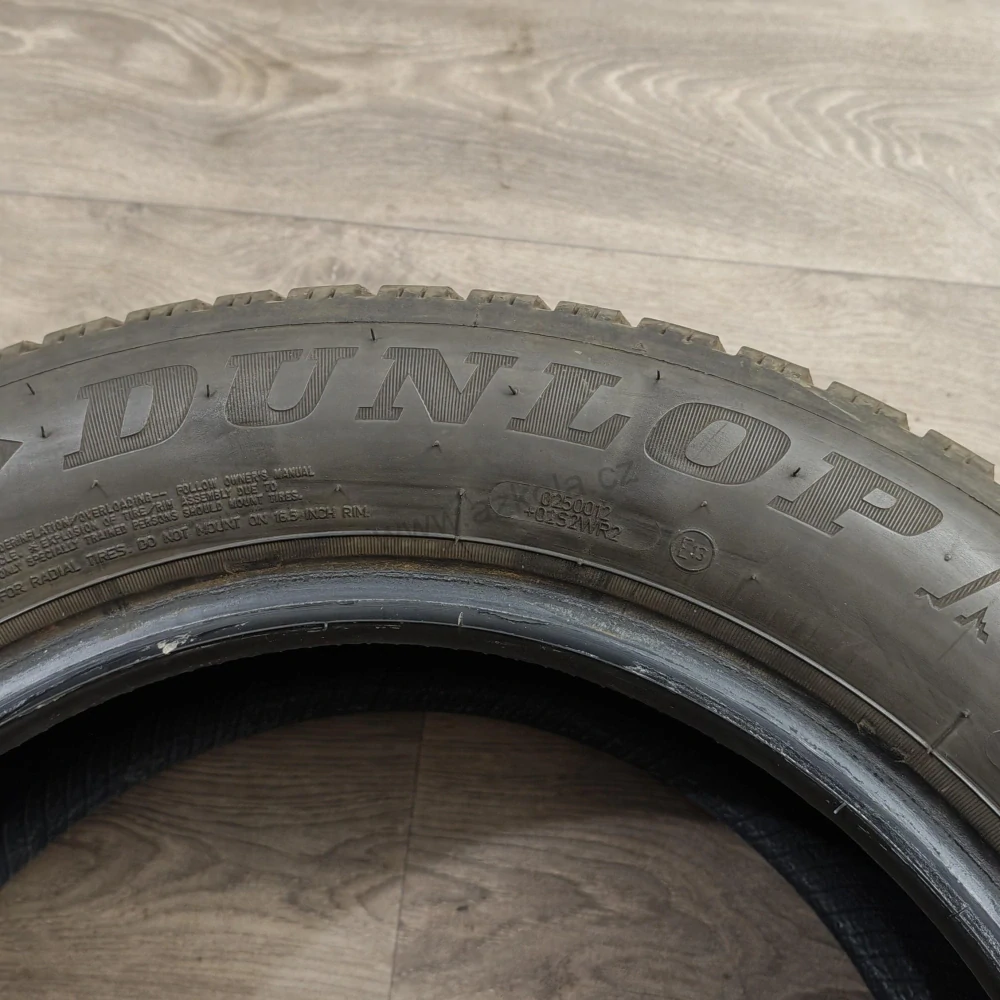 Zimní pneumatiky 205/60 R16 Dunlop č. AP997