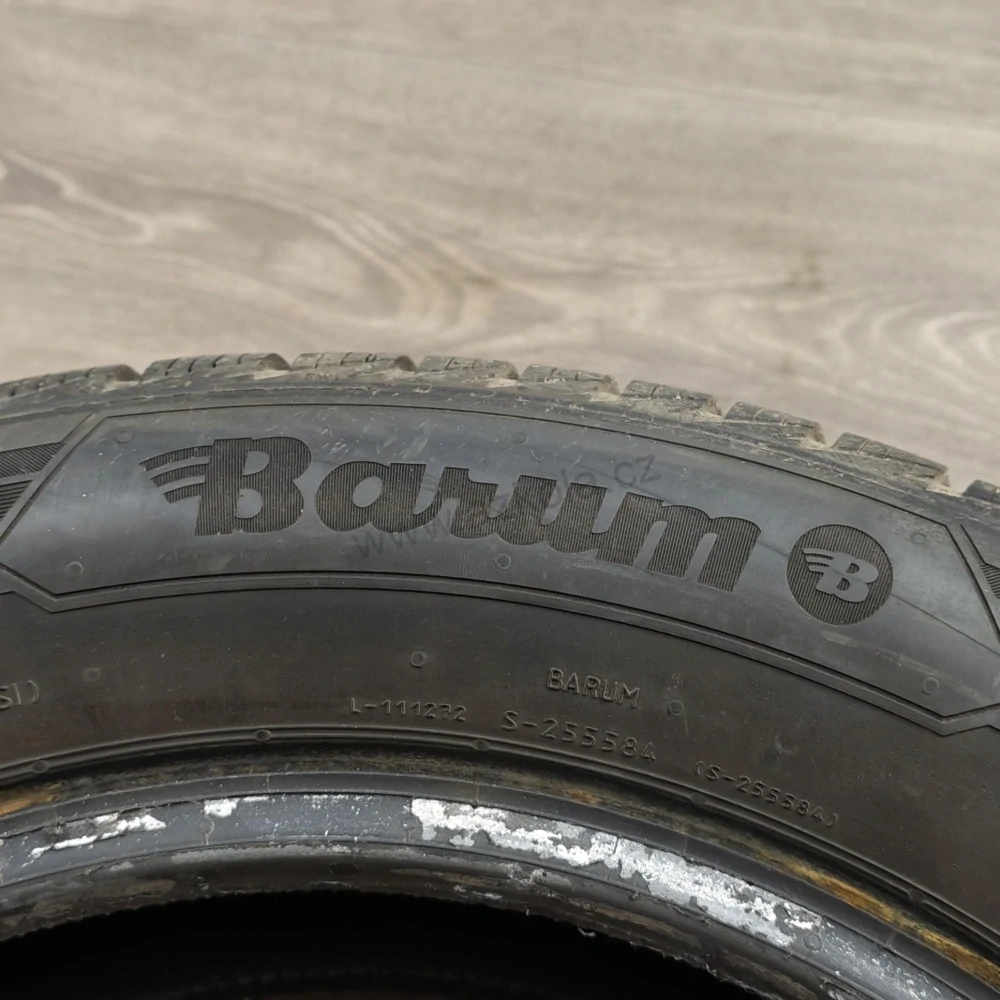 Zimní pneumatiky 205/60 R16 Barum č. AP1007