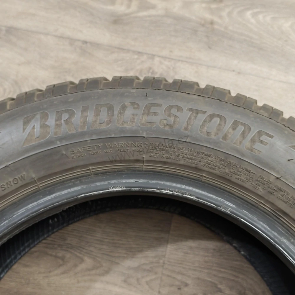 Zimní pneumatiky 195/65 R15 Bridgestone č. AP1008