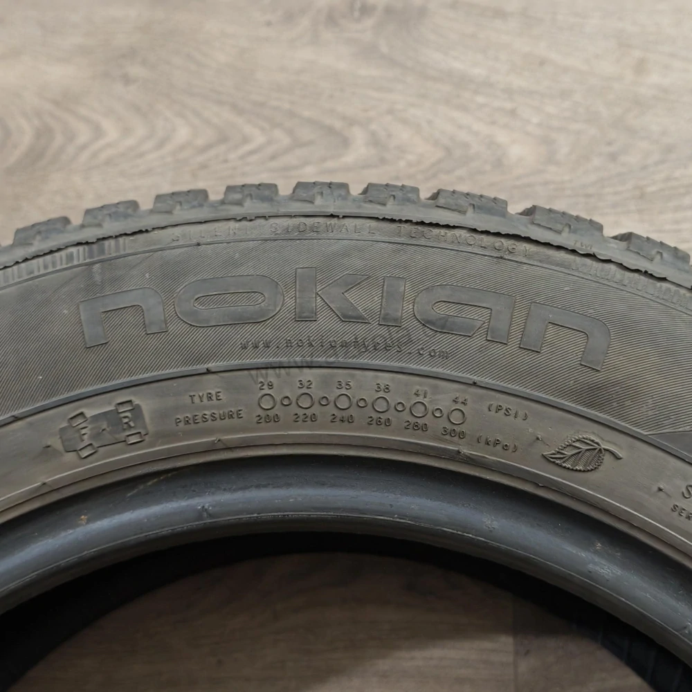 Zimní pneumatiky 165/70 R14 Nokian č. AP1014