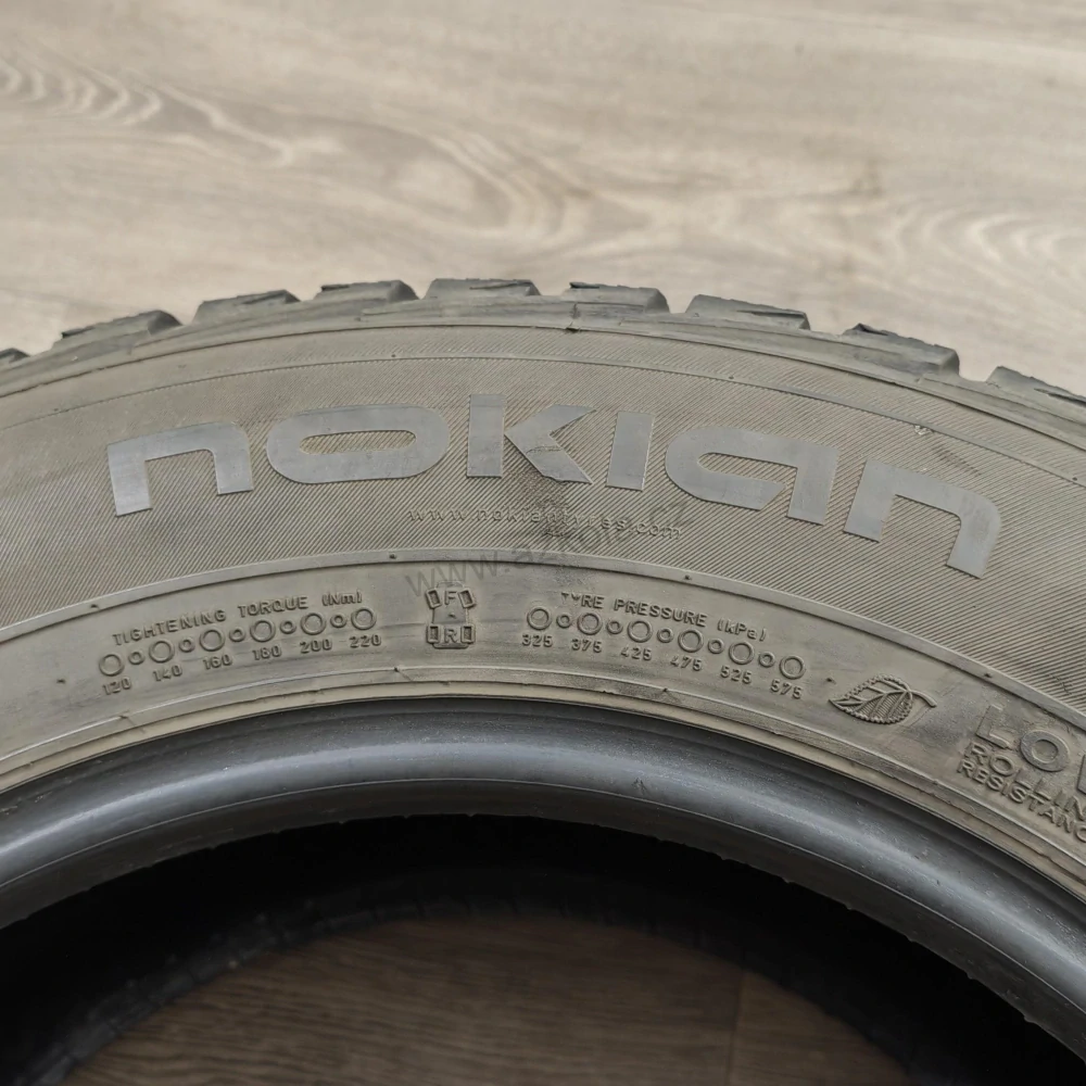 Zimní pneumatiky 215/65 R16C Nokian č. AP1016