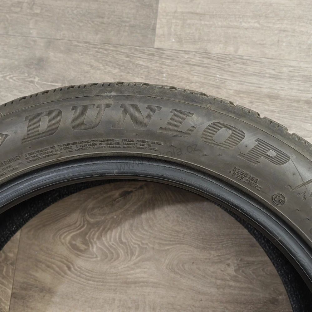 Zimní pneumatiky 205/55 R17 Dunlop č. AP1026