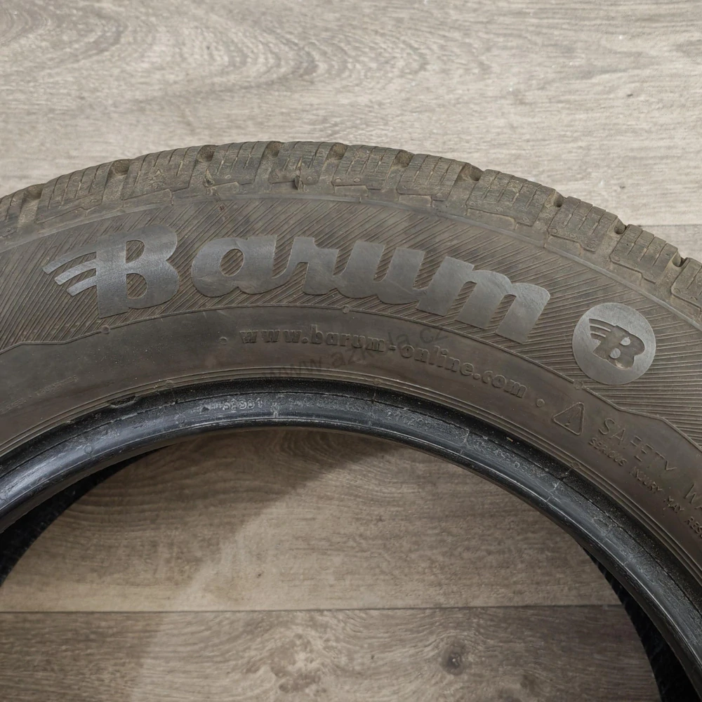 Zimní pneumatiky 165/70 R14 Barum č. AP1042