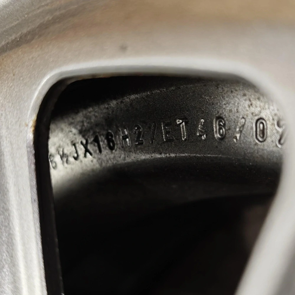 Zimní kola Škoda, Volkswagen, Seat, Audi 205/60 R16 č. AK210