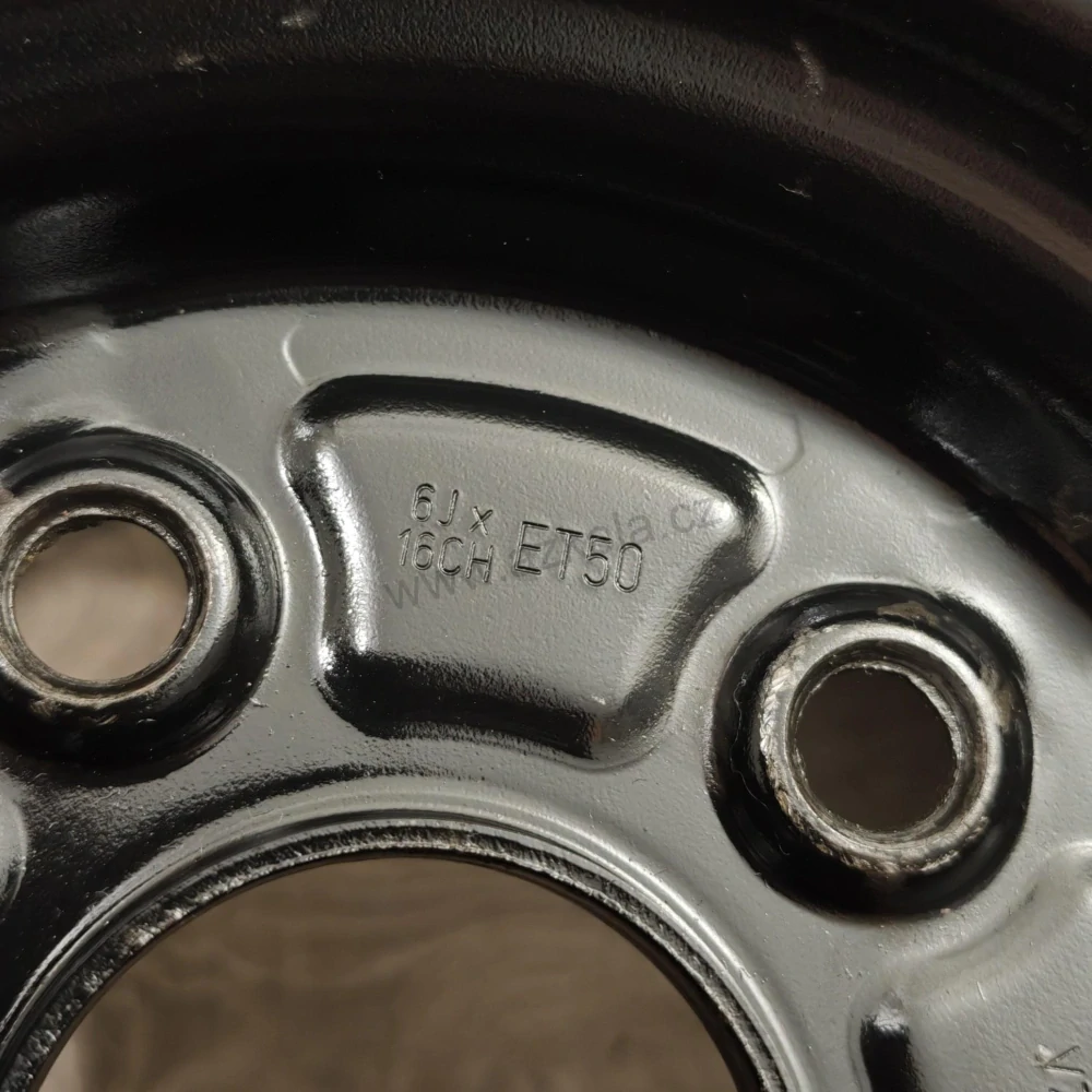 Zimní kola Suzuki SX4, Fiat Sedici 205/60 R16 č. AK217