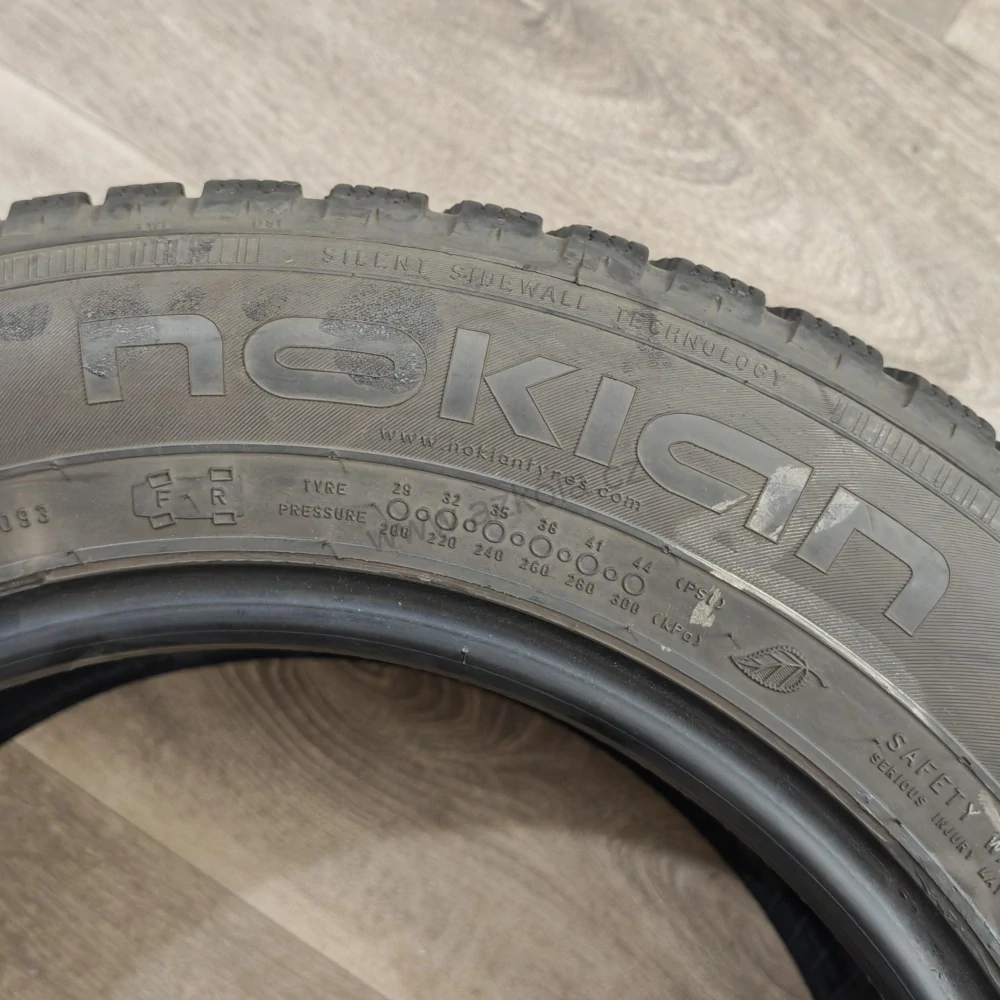 Zimní pneumatiky 185/65 R14 Nokian č. AP1077