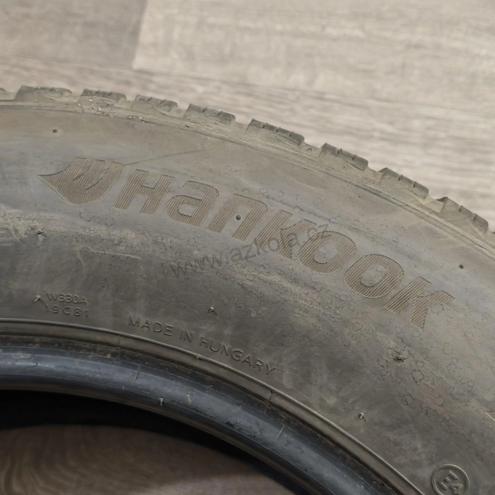 Zimní pneumatiky 215/65 R17 Hankook č. AP1094