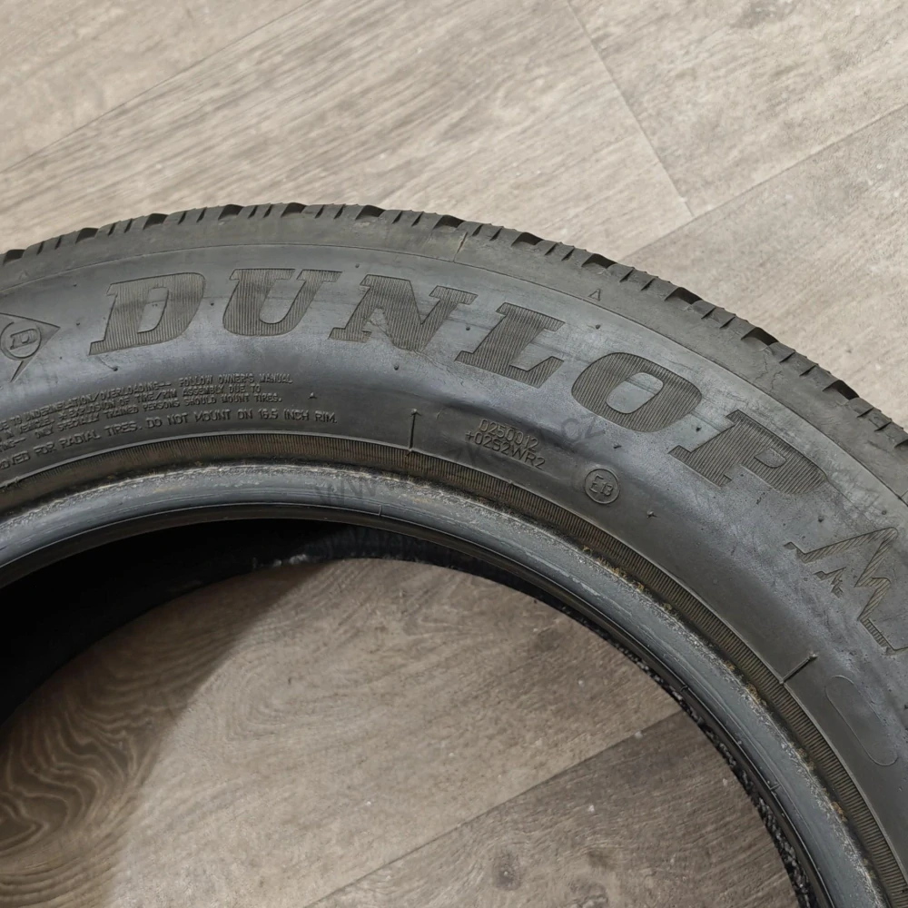 Zimní pneumatiky 205/60 R16 Dunlop č. AP1096