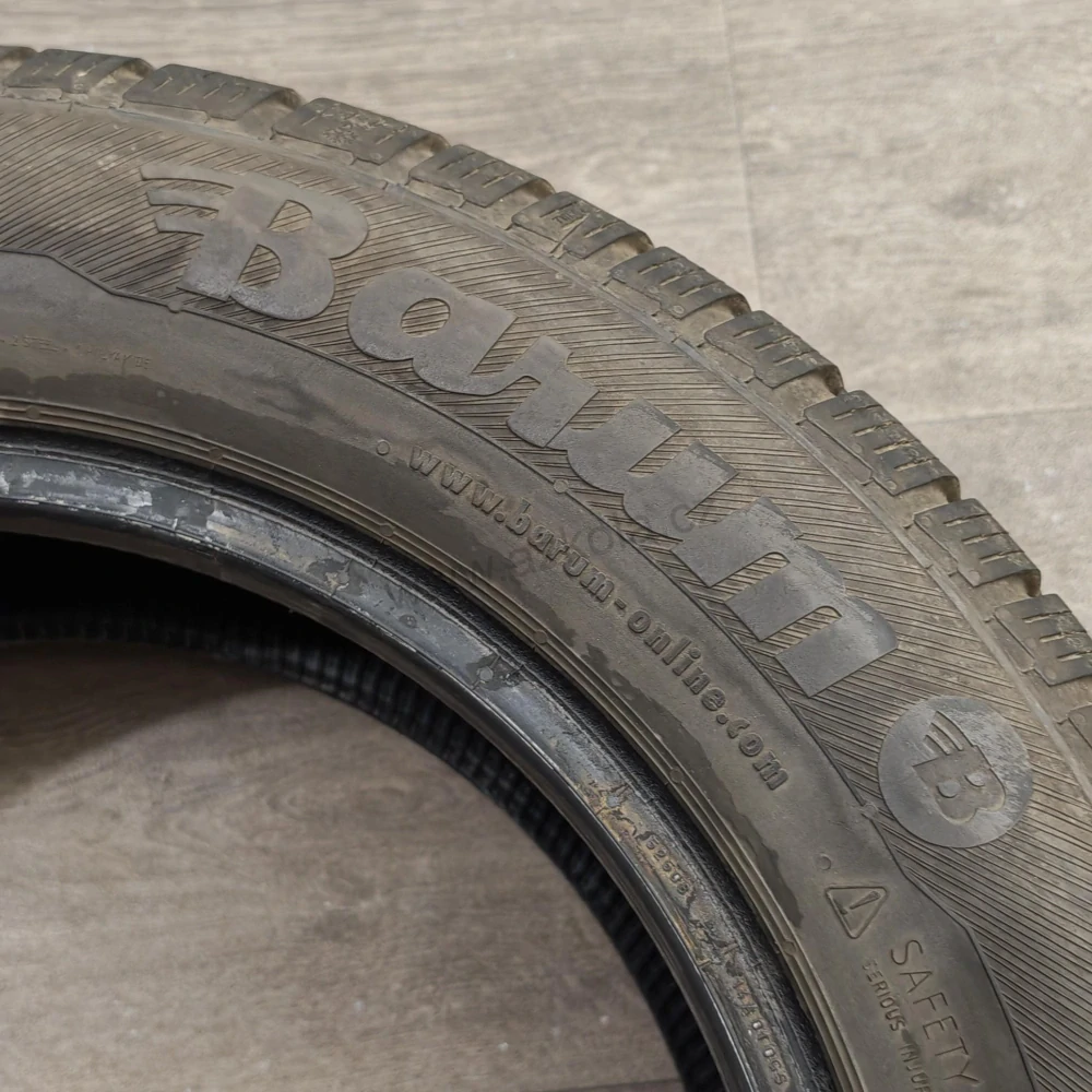 Zimní pneumatiky 185/65 R15 Barum č. AP1099