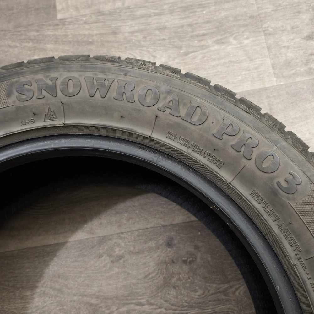 Zimní pneumatiky 235/55 R17 Tomket č. AP1110