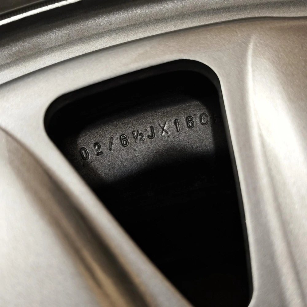 Zimní kola Hyundai i30, Kia Ceed 205/55 R16 č. AK225