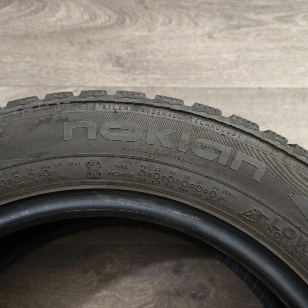 Zimní pneumatiky 195/55 R15 Nokian č. AP1175