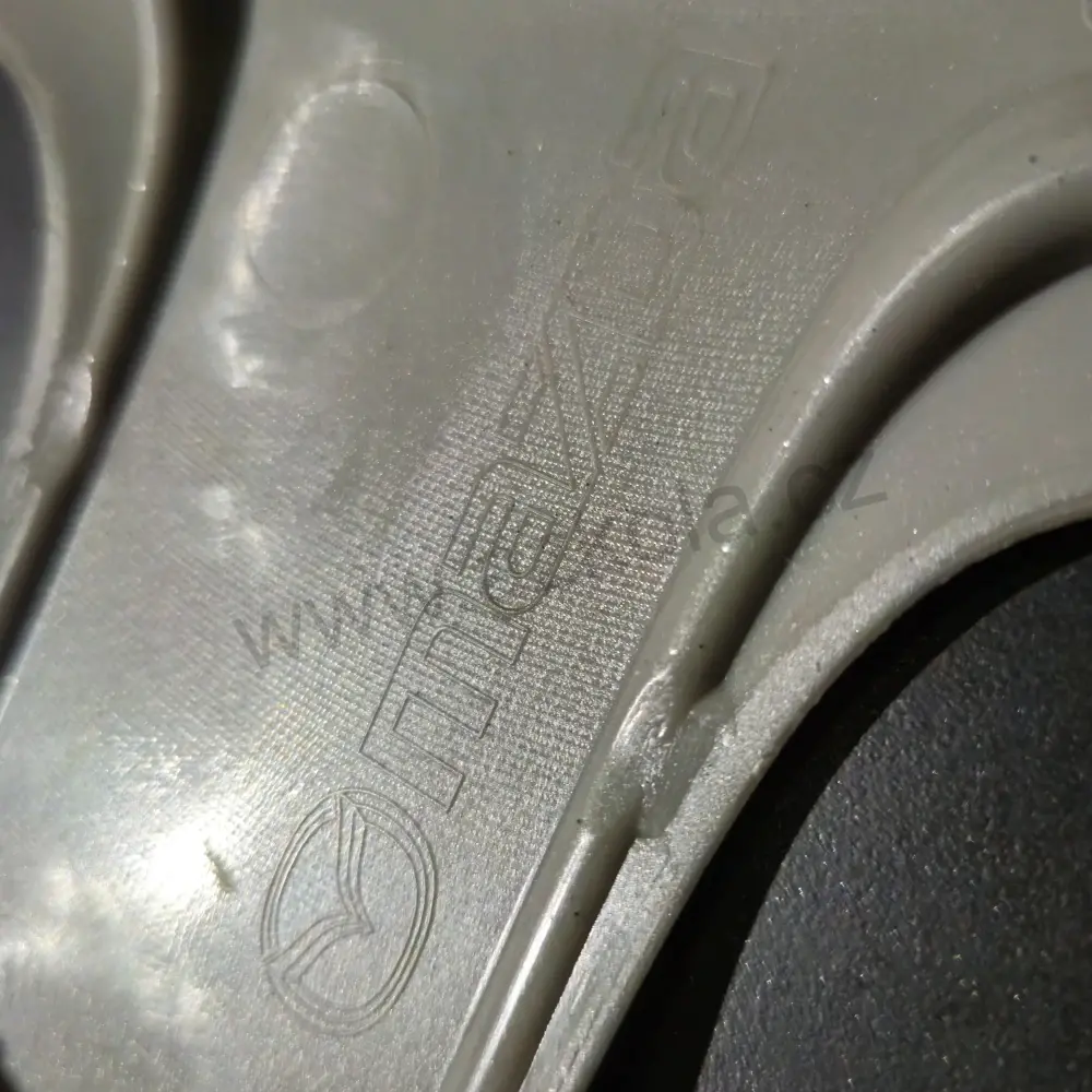 Originální poklice Mazda 15" (použitá, bazarová)