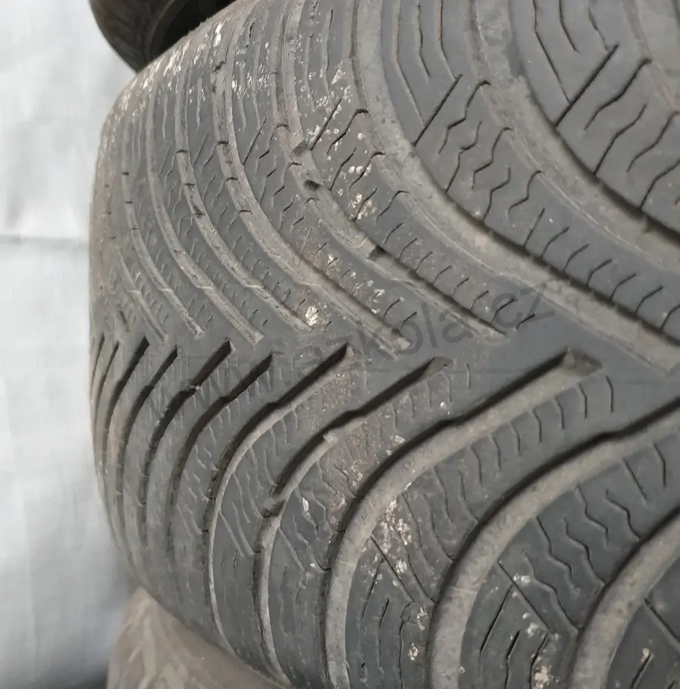 Sada zimních kol Opel 205/60 R16 č. AK59