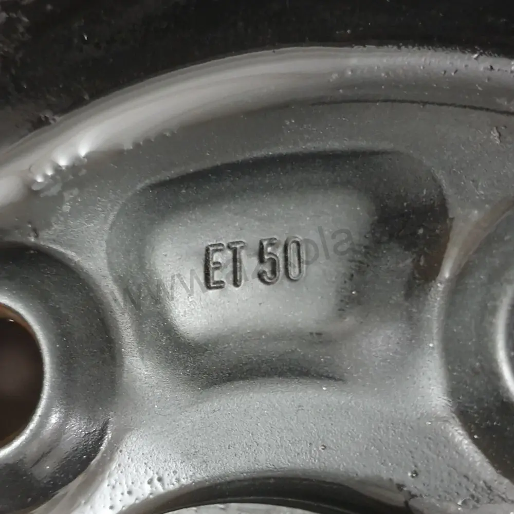 Sada zimních kol Suzuki 215/60 R16 č. AK62