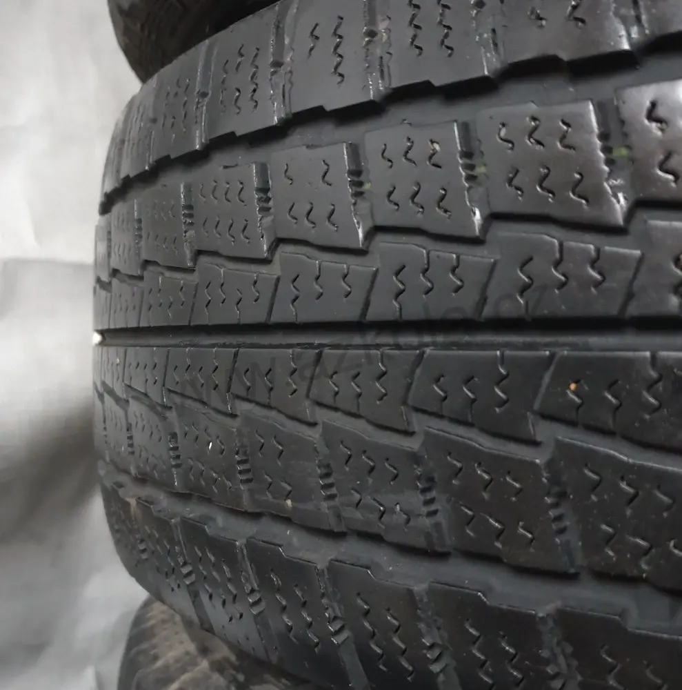 Sada zimních kol Mercedes 205/65 R16C č. AK85