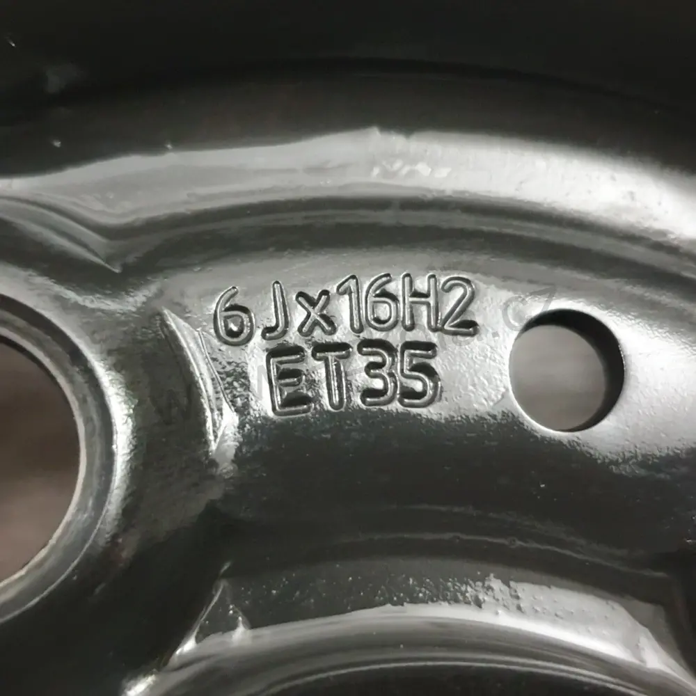 Sada zimních kol Škoda, Volkswagen, Seat, Audi 195/60 R16 č. AK37