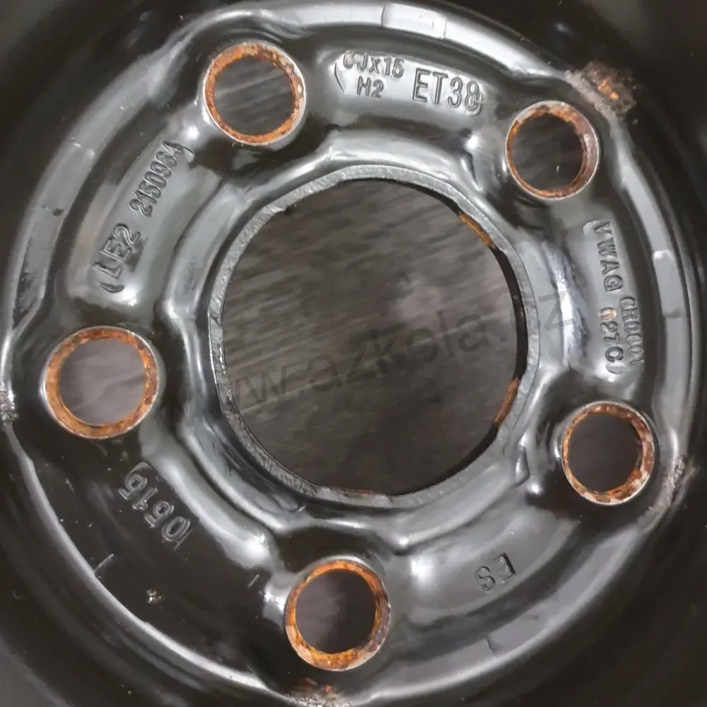 Sada zimních kol Škoda, Volkswagen, Seat, Audi 185/60 R15 č. AK149