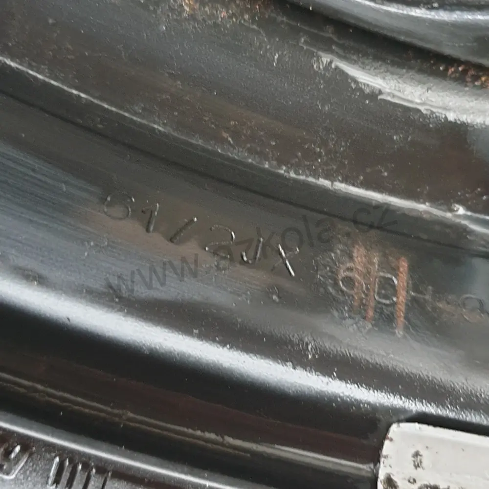 Sada zimních kol Suzuki 215/60 R16 č. AK30