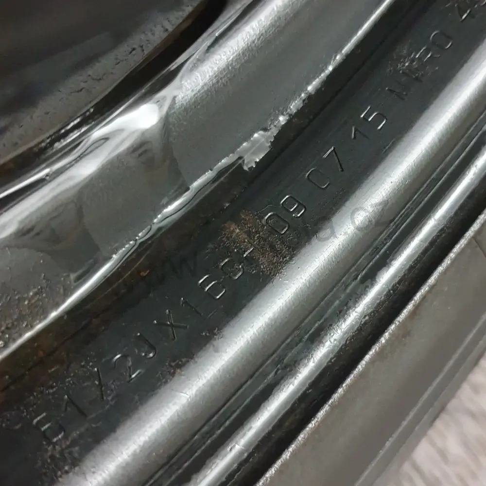 Sada zimních kol Suzuki 215/60 R16 č. AK104