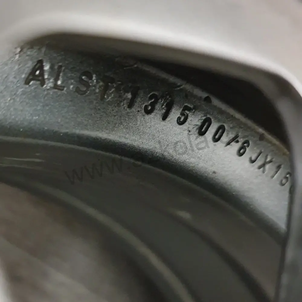Sada zimních kol Škoda, Volkswagen, Seat, Audi 185/60 R15 č. AK106