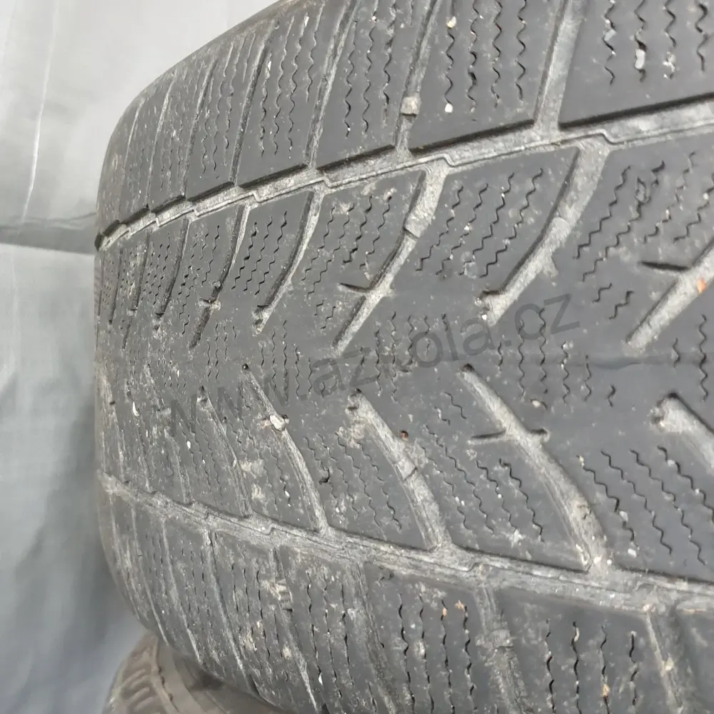 Sada zimních kol Volkswagen 225/65 R17 č. AK108