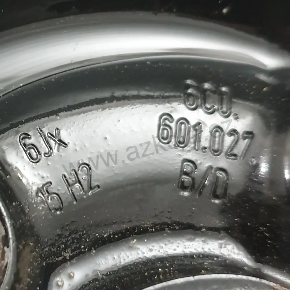 Sada zimních kol Škoda, Volkswagen, Seat, Audi 185/60 R15 č. AK07