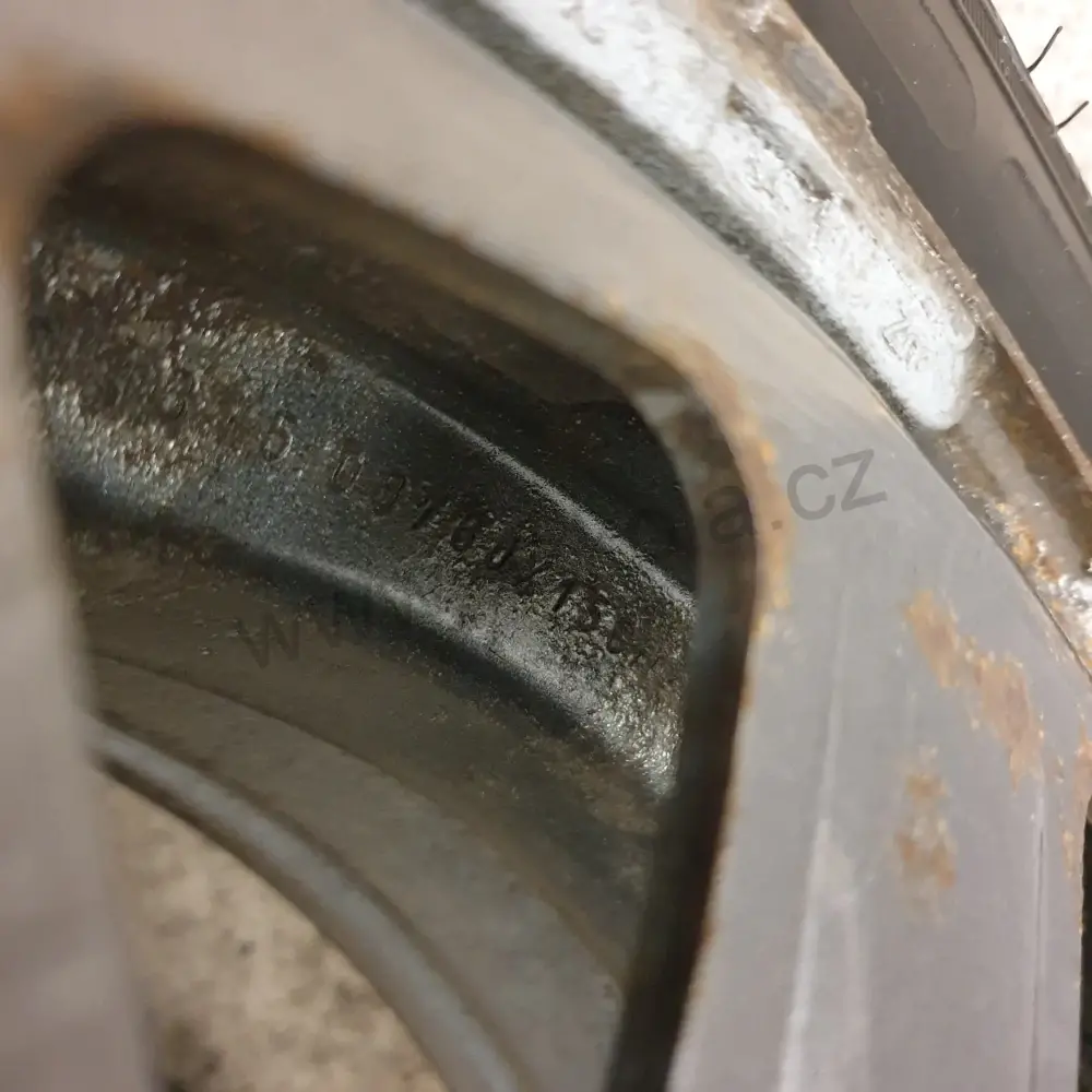 Sada zimních kol Škoda, Volkswagen, Seat, Audi 185/60 R15 č. AK15