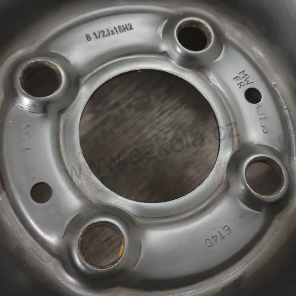 Sada zimních kol Renault 205/60 R16 č. AK145
