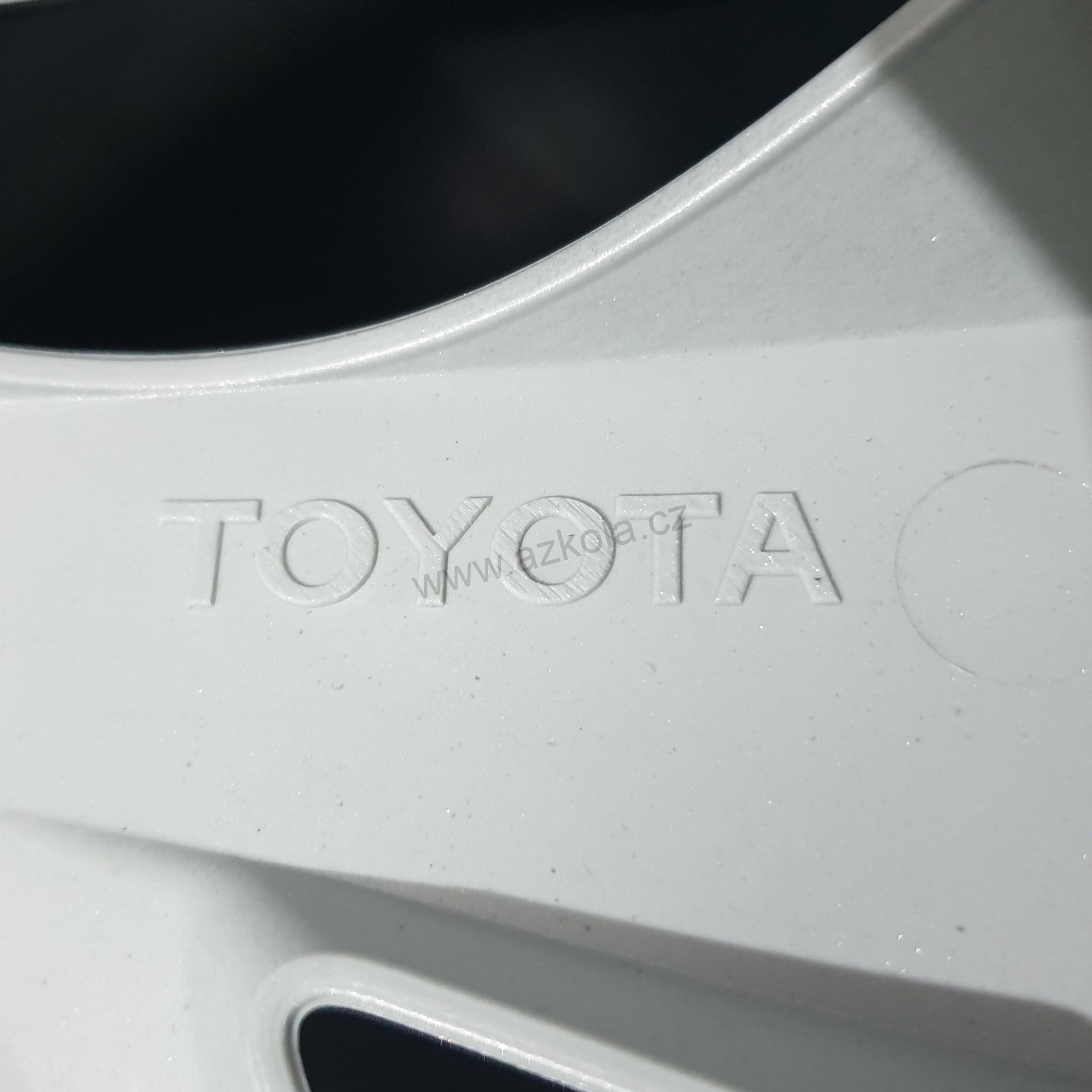 Zánovní poklice Mazda 15" 2,3,5,6