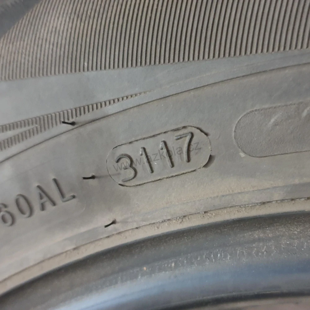 Zimní pneumatiky 215/60 R16 Nokian č. AP736