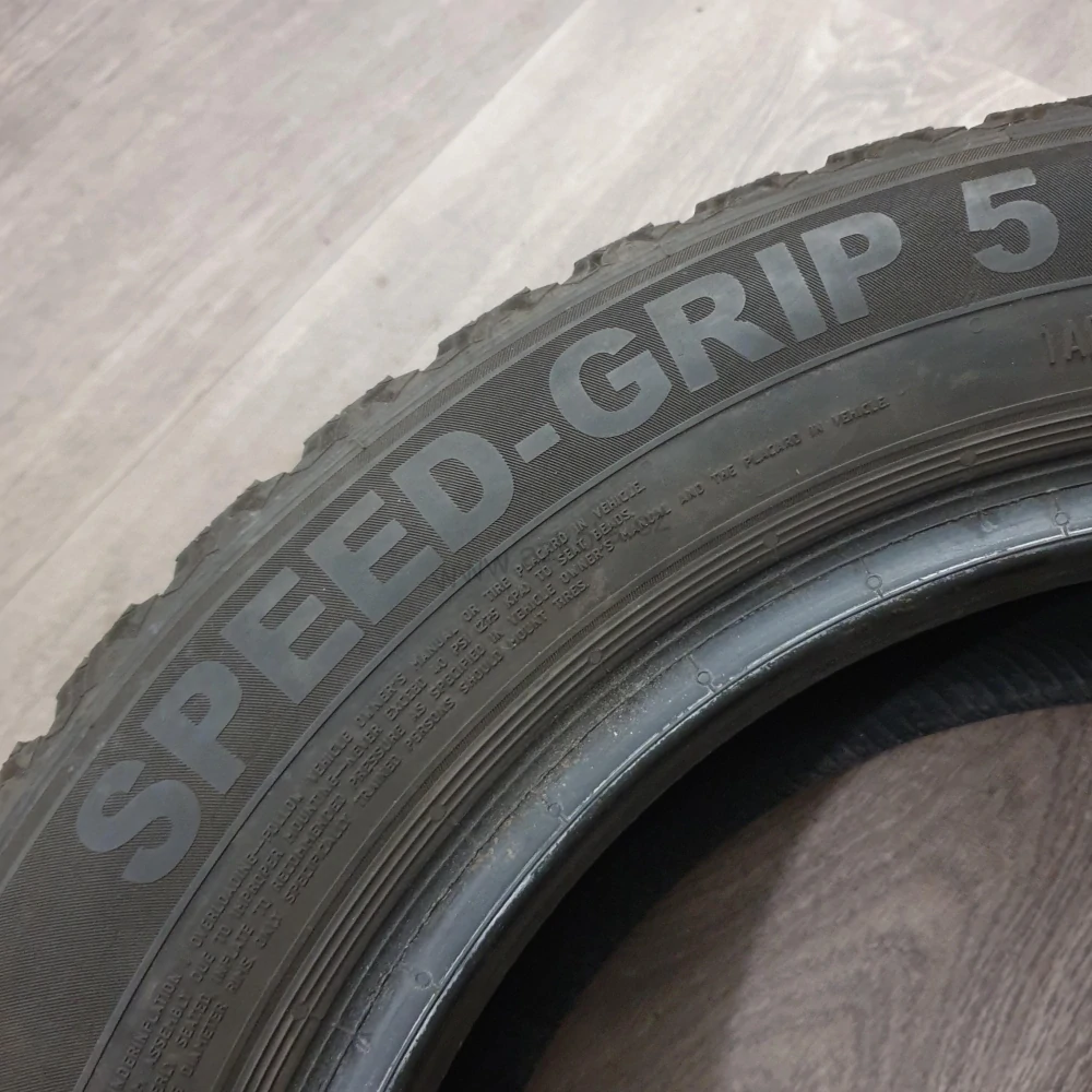 Zimní pneumatiky 185/60 R15 Semperit č. AP738