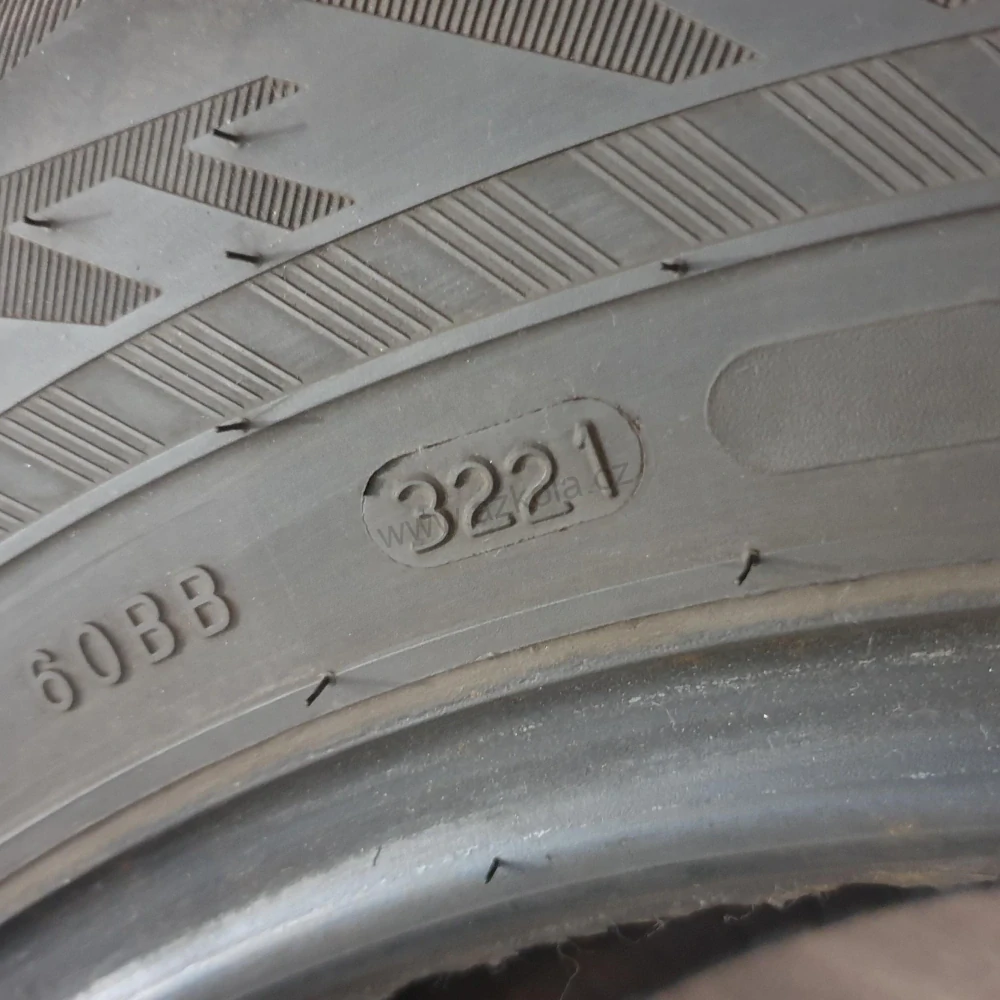 Zimní pneumatiky 215/65 R16 SUV Nokian č. AP750