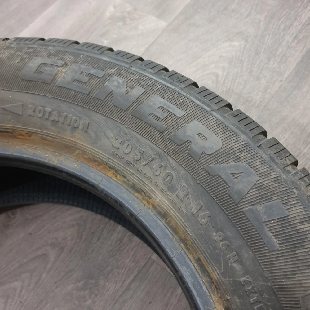 Zimní pneumatiky 205/60 R16 General č. AP751