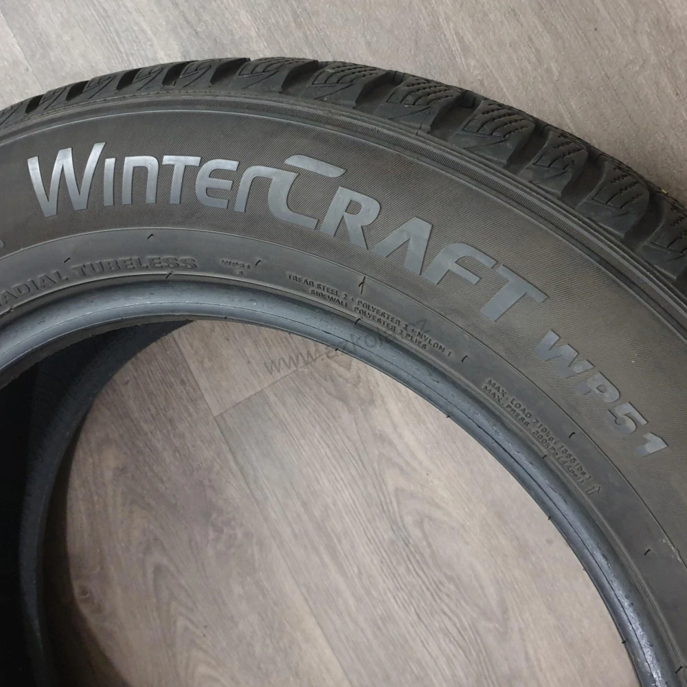 Zimní pneumatiky 215/60 R17 Kumho č. AP791