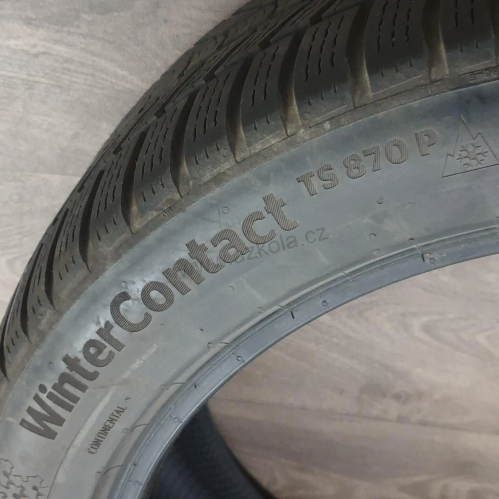 Zimní pneumatiky 245/45 R19 Continental č. AP805
