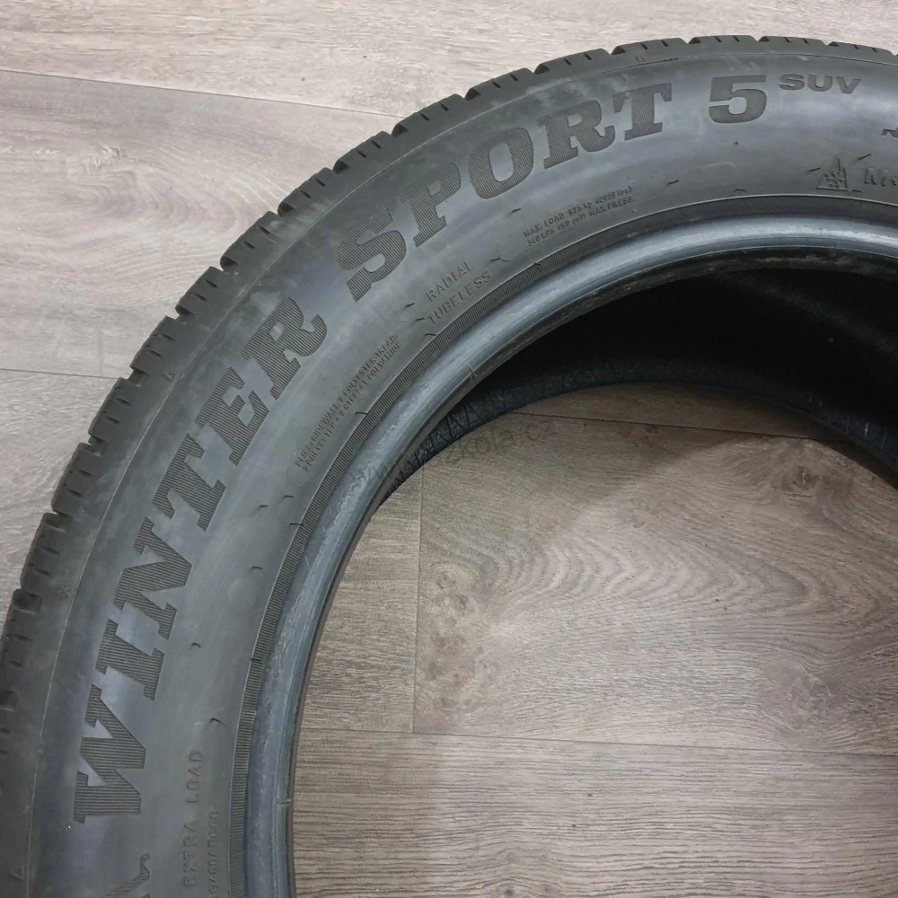 Zimní pneumatiky 235/55 R19 Dunlop č. AP809